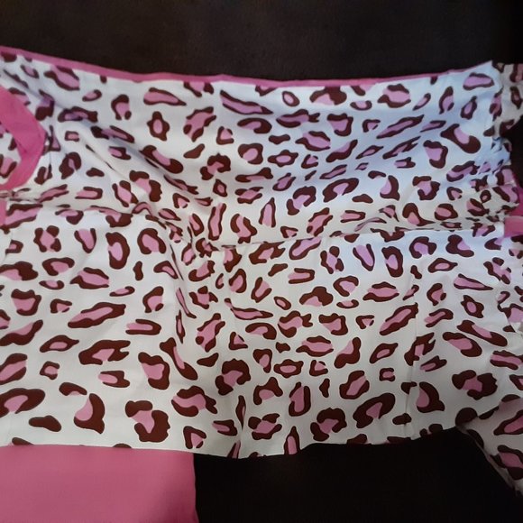 Full Size Pink Cheetah Bed Set - Picture 2 of 8